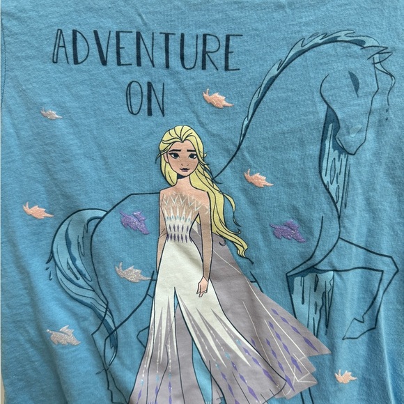 Disney Frozen 2 2/3T Girls Adventure on Elsa Blue Girls Short Sleeve T-Shirt - Picture 2 of 4